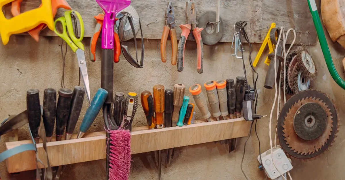 Astuces Bricolage Astucieux pour Réparer vos Objets du Quotidien