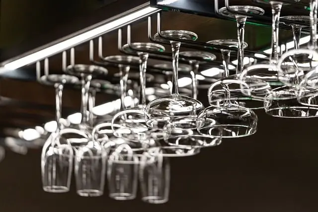 Astuces Bricolage pour Réorganiser Votre Espace de Travail
