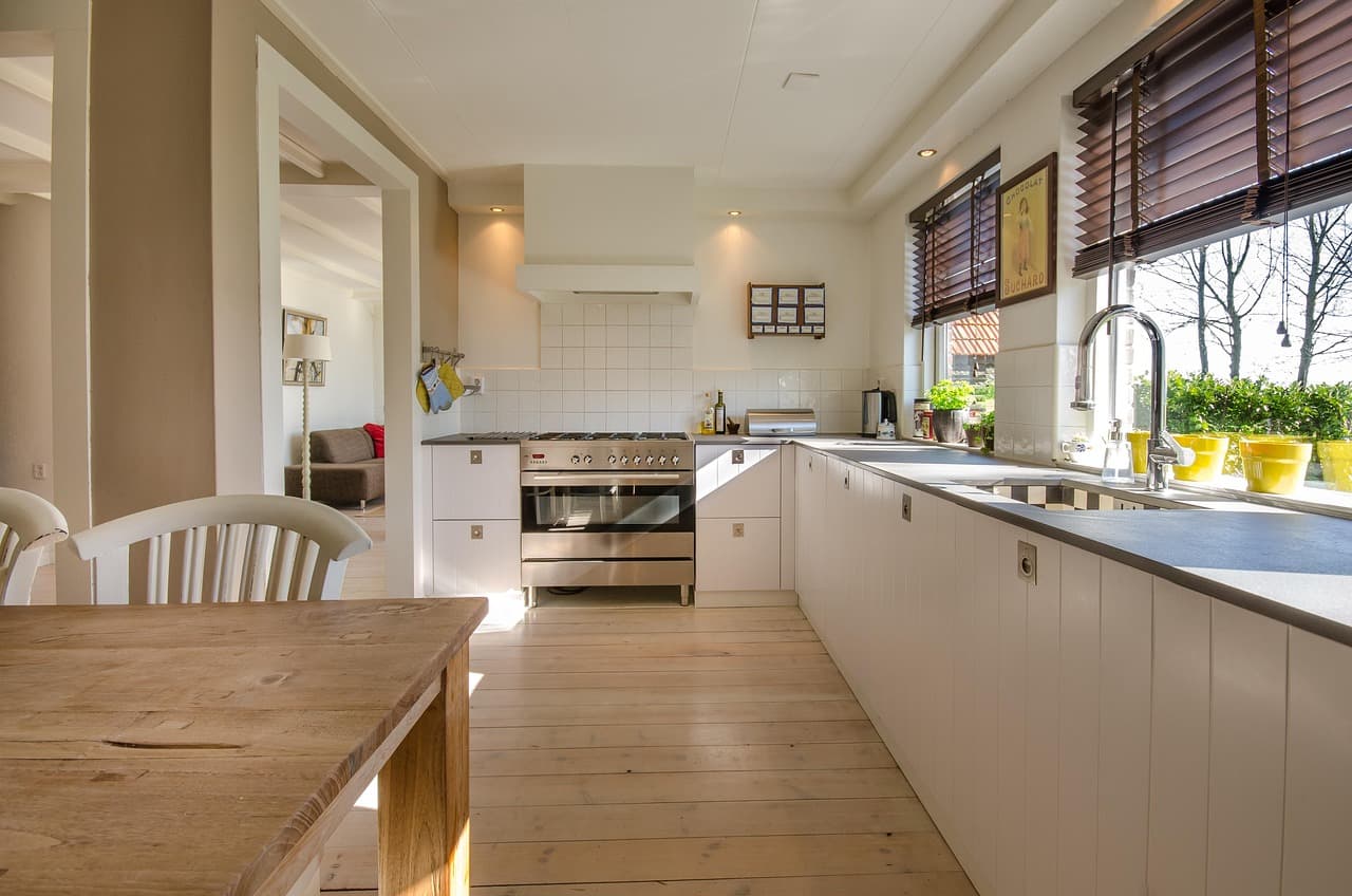 Astuces Bricolage Astucieux pour Maximiser Votre Espace